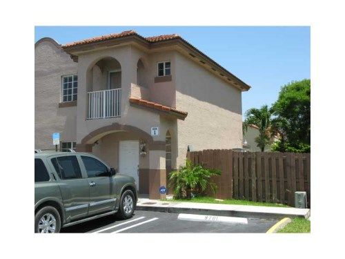 8701 NW 107 LN # 8701, Hialeah, FL 33018