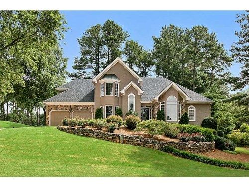 9945 Bankside Drive, Roswell, GA 30076