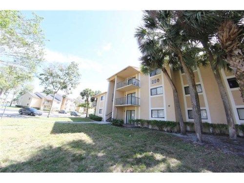 200 PALM CIRCLE WEST # 201, Hollywood, FL 33025