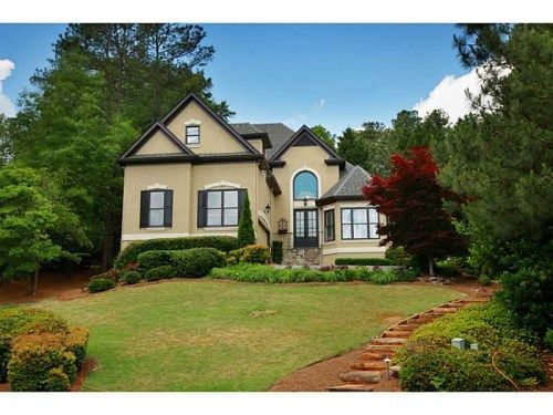 8770 Old Southwick Pass, Alpharetta, GA 30022