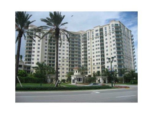 19900 E COUNTRY CLUB DR # 118, Miami, FL 33180