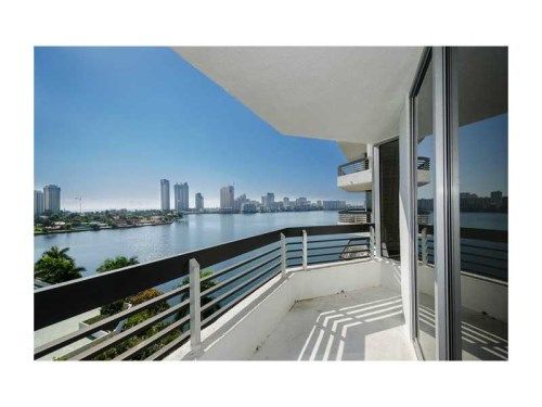 3600 MYSTIC POINTE DR # 1017, Miami, FL 33180