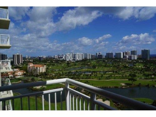 19501 W COUNTRY CLUB DR # 2115, Miami, FL 33180