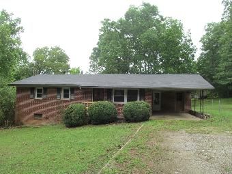 180 Oakville Cir, Parsons, TN 38363