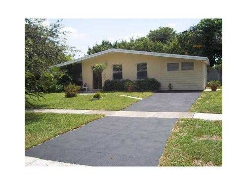 5704 NW 23 ST, Pompano Beach, FL 33063