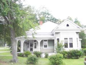 2405 Leaf Ave, Prentiss, MS 39474