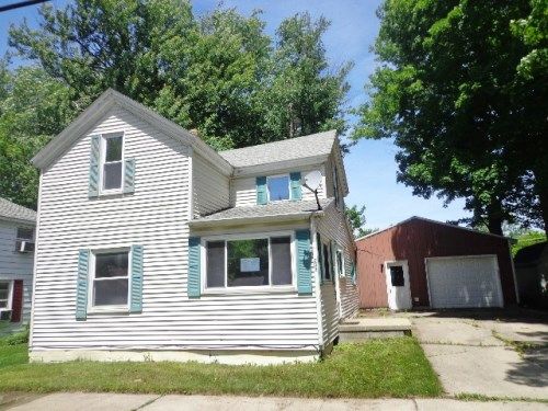 233 East Wright Ave, Shepherd, MI 48883