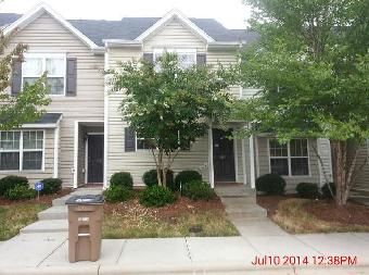 107 Breezeway Ln, Greensboro, NC 27405