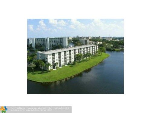 2236 N CYPRESS BEND DR # 305, Pompano Beach, FL 33069