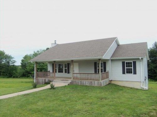 324 Maple Ter, Maysville, MO 64469