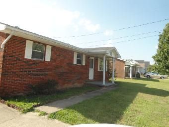 2711 Fields Ave, Flatwoods, KY 41139