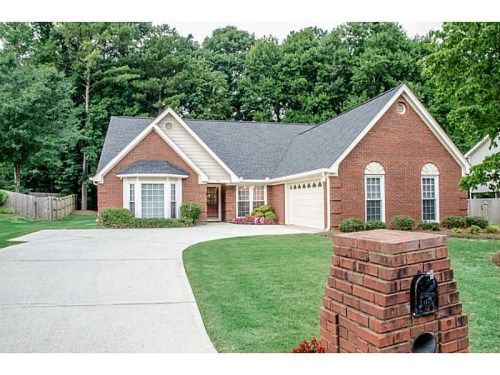 381 Thornbush Trace, Lawrenceville, GA 30046