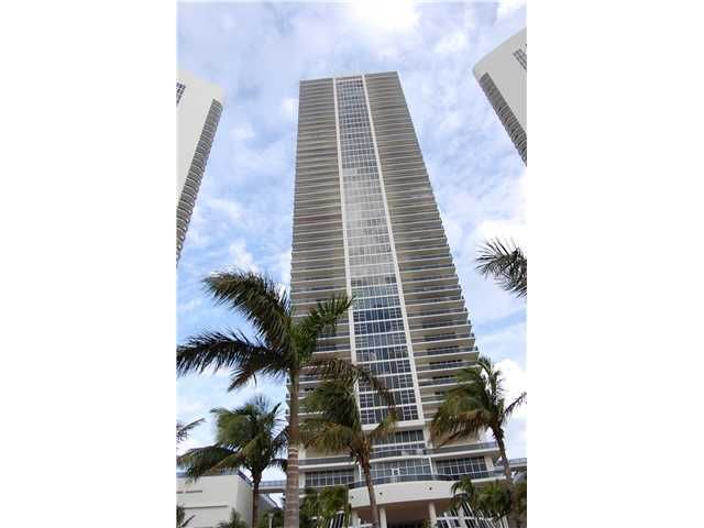 1830 OCEAN DR # 3707, Hallandale, FL 33009