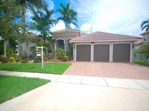 1261 NW 137TH AV, Hollywood, FL 33028