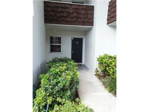 903 CYPRESS TE # 101, Pompano Beach, FL 33069