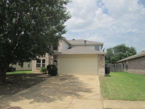 8408 Seven Oaks Ln, Denton, TX 76210