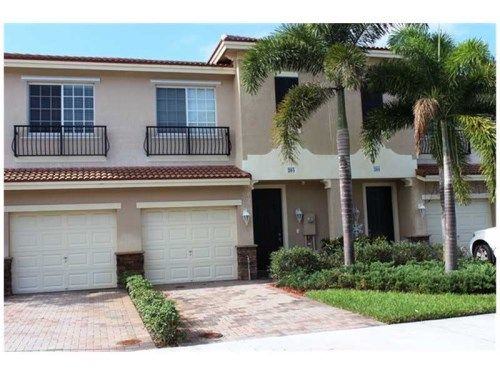 203 LAS BRISAS CR # 203, Fort Lauderdale, FL 33326