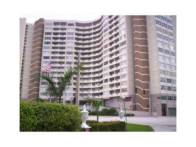 3180 S Ocean Dr # 122, Hallandale, FL 33009