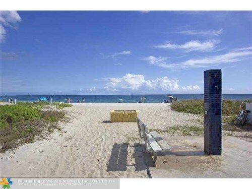 3216 SE 8th St # 204, Pompano Beach, FL 33062