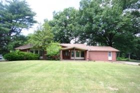 11469 Fair Acres Rd, Saint Louis, MO 63136