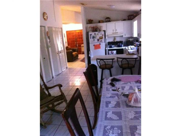 2459 W 70 ST, Hialeah, FL 33016