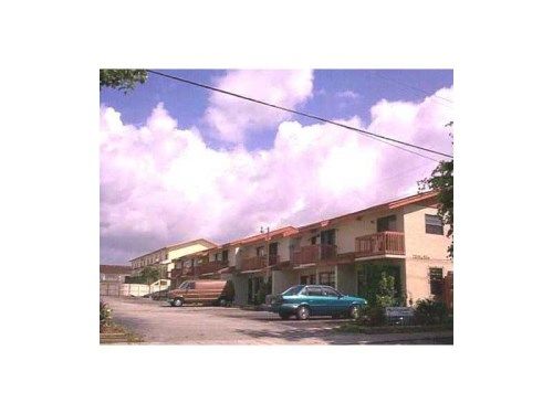 2221 W 52 ST # 311, Hialeah, FL 33016