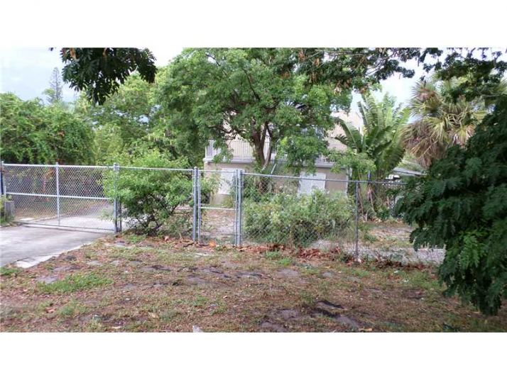 831 N  A   ST, Lake Worth, FL 33460