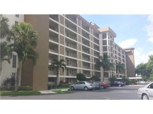 3091 N COURSE DR # 205, Pompano Beach, FL 33069