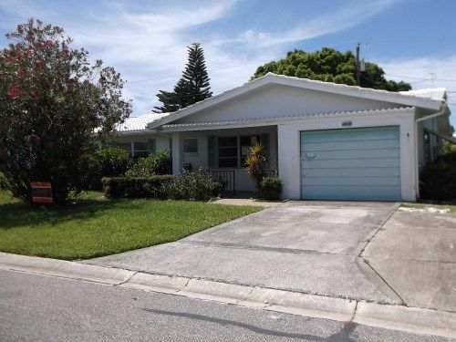 14042 90th Avenue, Seminole, FL 33776