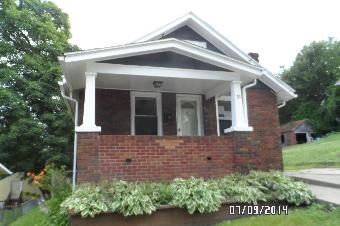 88 Elmwood Ave, Barberton, OH 44203