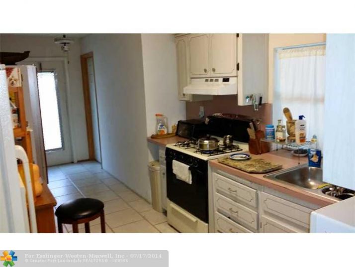 9630 SUNSET STRIP, Fort Lauderdale, FL 33322