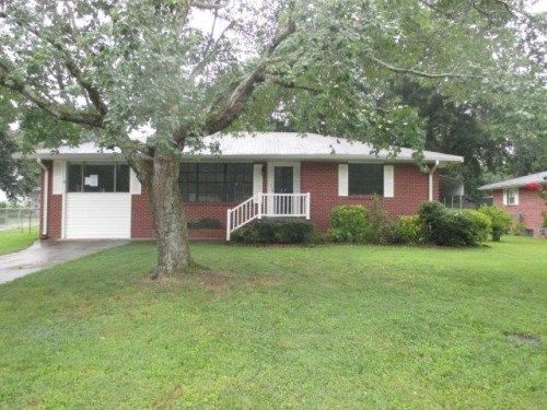 57 Evelyn Dr, Rossville, GA 30741