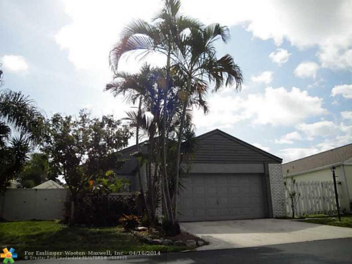 38 HASTINGS LN, Boynton Beach, FL 33426