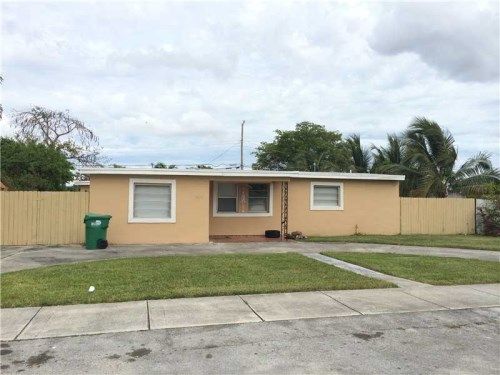 4511 SW 100 AV, Miami, FL 33165