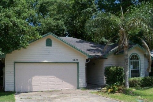 6235 Bermuda Dr, Orange Park, FL 32003