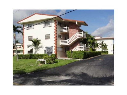 700 LAYNE BL # 102, Hallandale, FL 33009