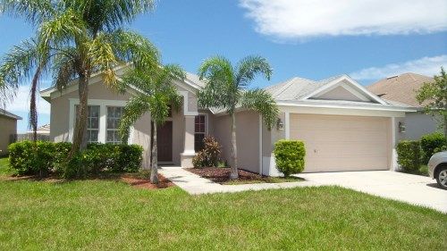 5500 New Covington Dr, Sarasota, FL 34233