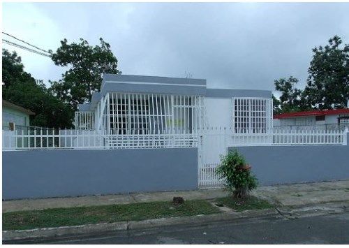 108 5-a St. Reparto Mini Mini, Luquillo, PR 00773