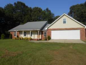 1034 Carnes Rd, Wiggins, MS 39577