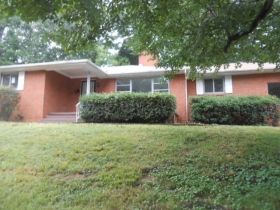 1036 S Seminole Dr, Chattanooga, TN 37412