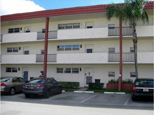 820 HOLLYBROOK DR # 57-203, Hollywood, FL 33025