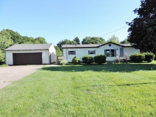 4036 Thar Rd, Coloma, MI 49038