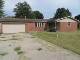 2300 Elva Dr, Kokomo, IN 46902