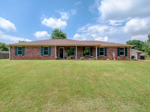 2105 CR 41, Florence, AL 35633