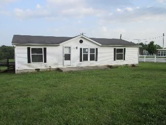 10687 Main Street, Mackville, KY 40040