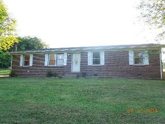 100 Parker Rd, Shelbyville, TN 37160