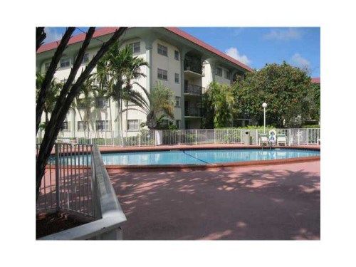 8107 SW 72 AV # 415E, Miami, FL 33143