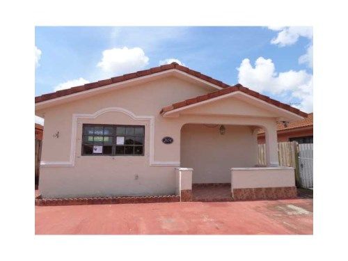 2654 W 72 ST, Hialeah, FL 33016