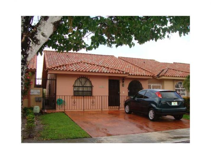 5781 W 20 CT, Hialeah, FL 33016