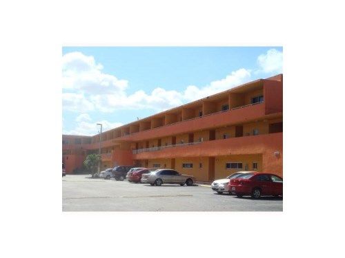 5611 W 25 CT # 10-A, Hialeah, FL 33016